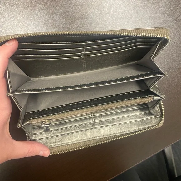 Coach Accordion Zip Wallet - Picture 6 of 6